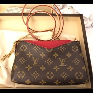 Louis Vuitton LV Pallas Clutch/Crossbody.
